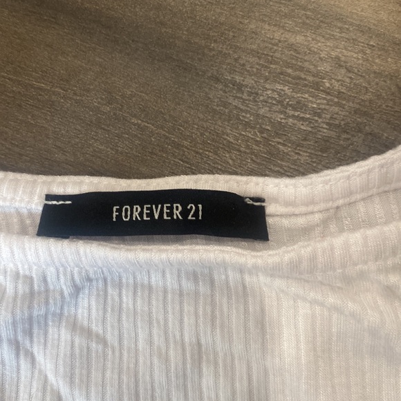 White Crop Top - Picture 2 of 3